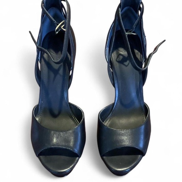 Guess Black Platform Heels - Picture 2 of 4